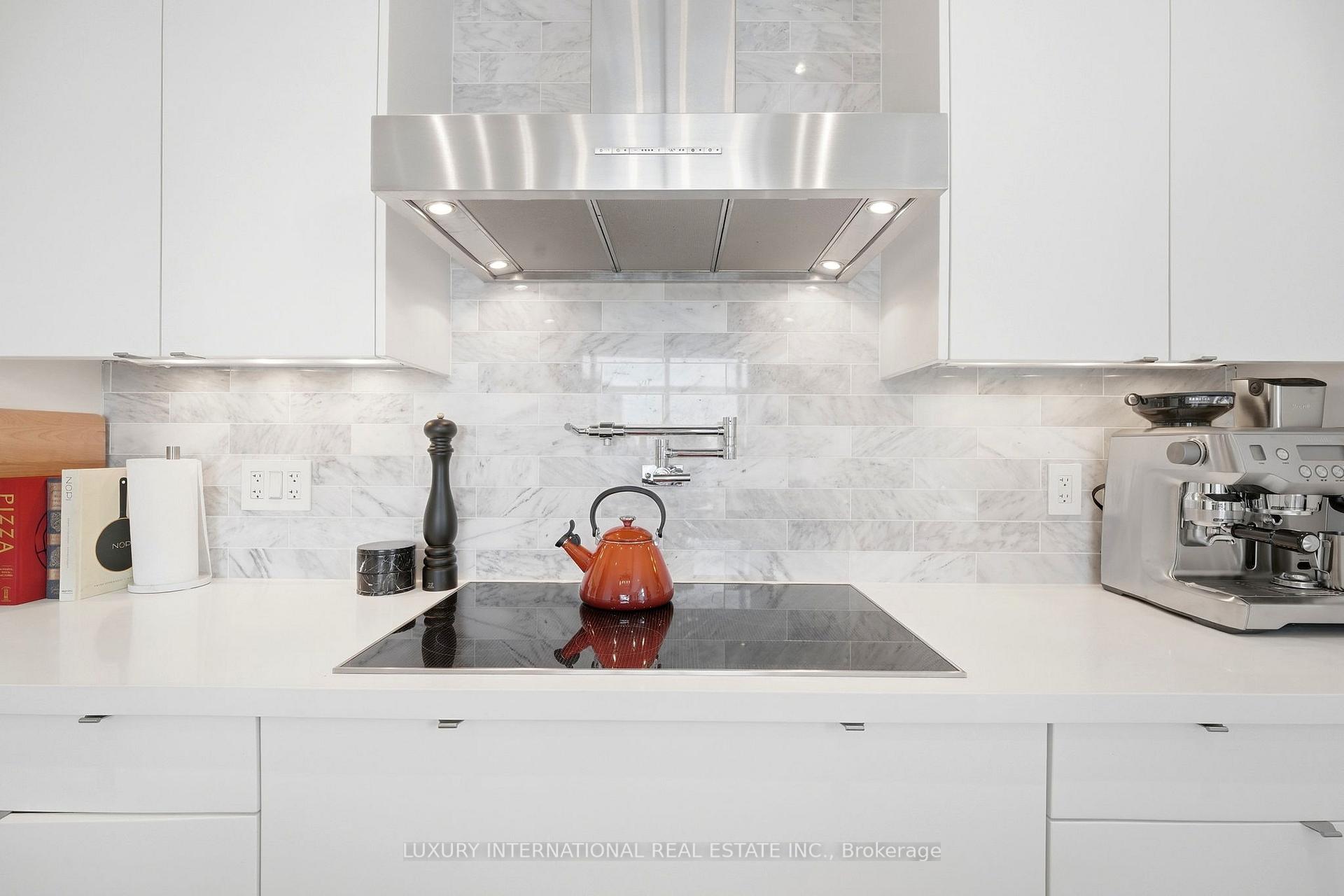 Photo 14 of Unit 4205, 311 Bay Street, Toronto, Bay Street Corridor — HOMEH