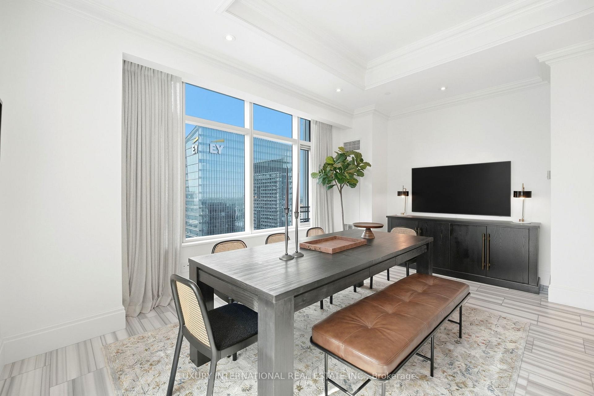 Photo 17 of Unit 4205, 311 Bay Street, Toronto, Bay Street Corridor — HOMEH