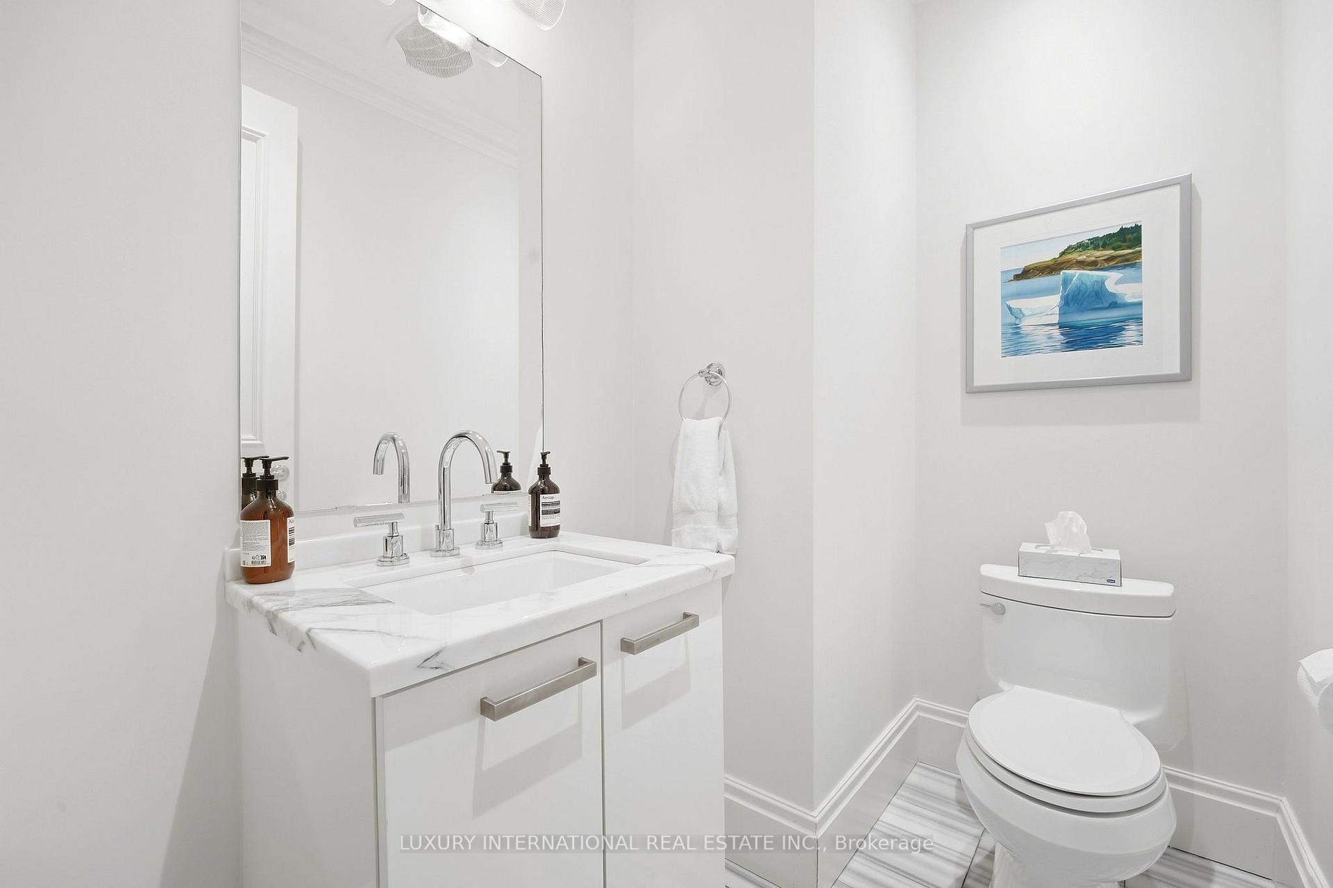 Photo 21 of Unit 4205, 311 Bay Street, Toronto, Bay Street Corridor — HOMEH