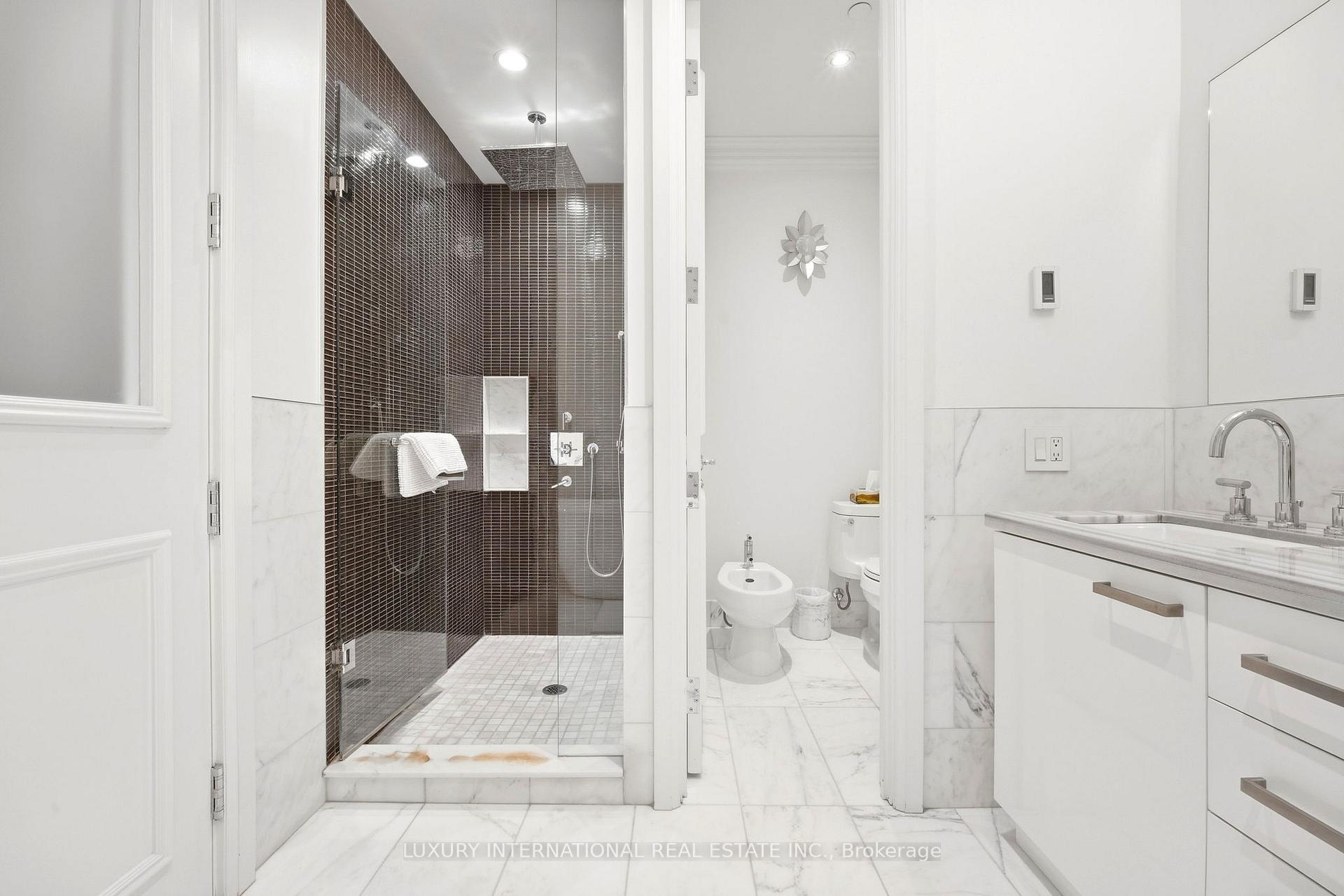 Photo 28 of Unit 4205, 311 Bay Street, Toronto, Bay Street Corridor — HOMEH