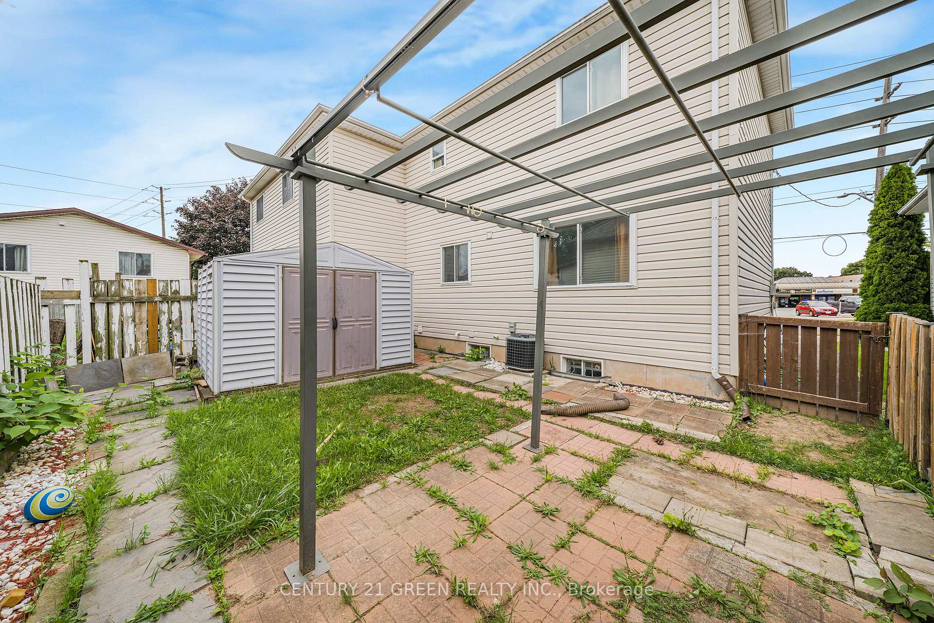 Photo 7 of 132 Carlton Street, St. Catharines, Downtown — HOMEH