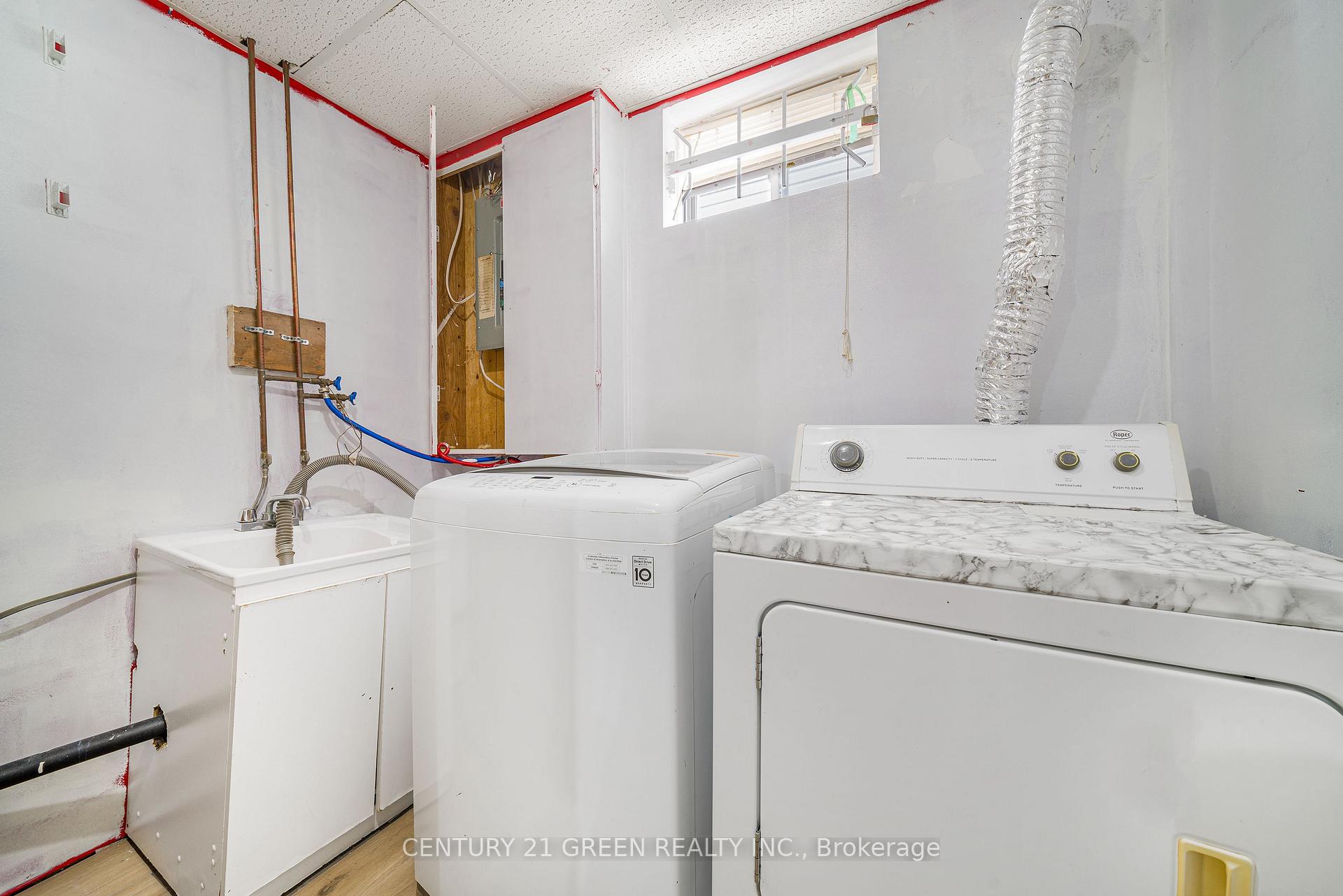 Photo 45 of 132 Carlton Street, St. Catharines, Downtown — HOMEH