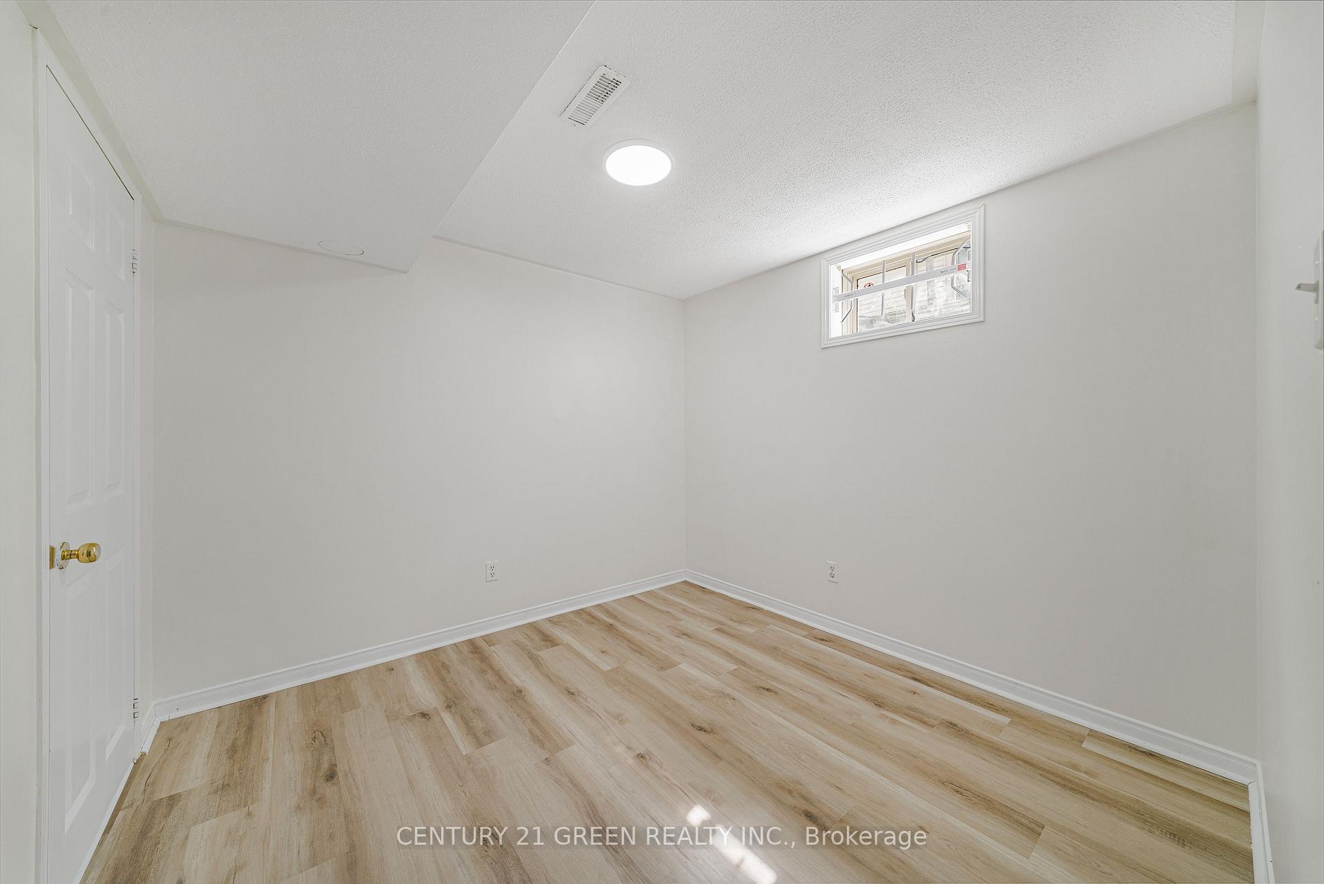Photo 40 of 132 Carlton Street, St. Catharines, Downtown — HOMEH
