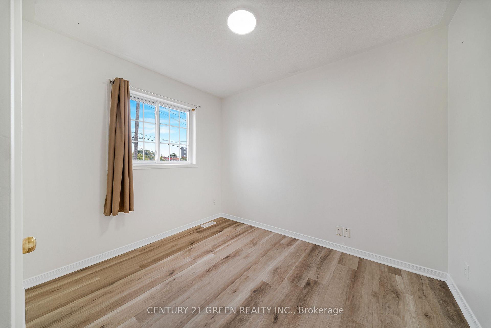 Photo 50 of 132 Carlton Street, St. Catharines, Downtown — HOMEH