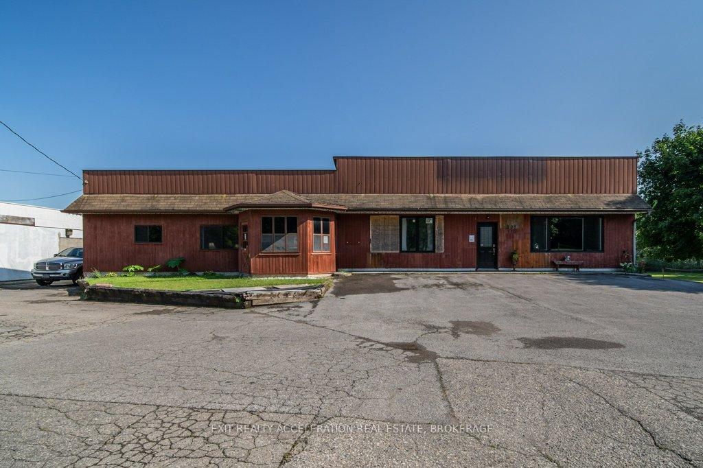 Photo 2 of 108 Dundas Street, Deseronto, Deseronto (Town) — HOMEH