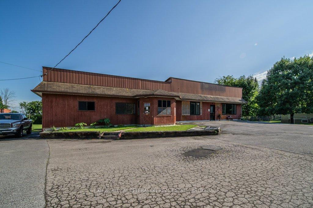 Photo 3 of 108 Dundas Street, Deseronto, Deseronto (Town) — HOMEH