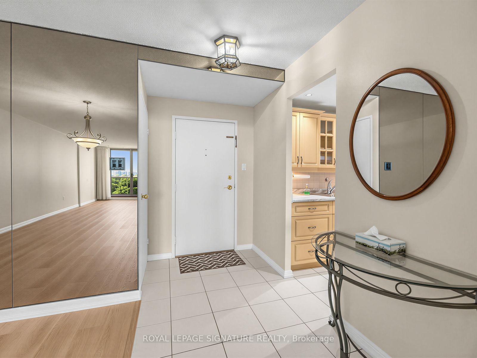 Photo 4 of Unit 1103, 299 Mill Road, Etobicoke, Markland Wood — HOMEH