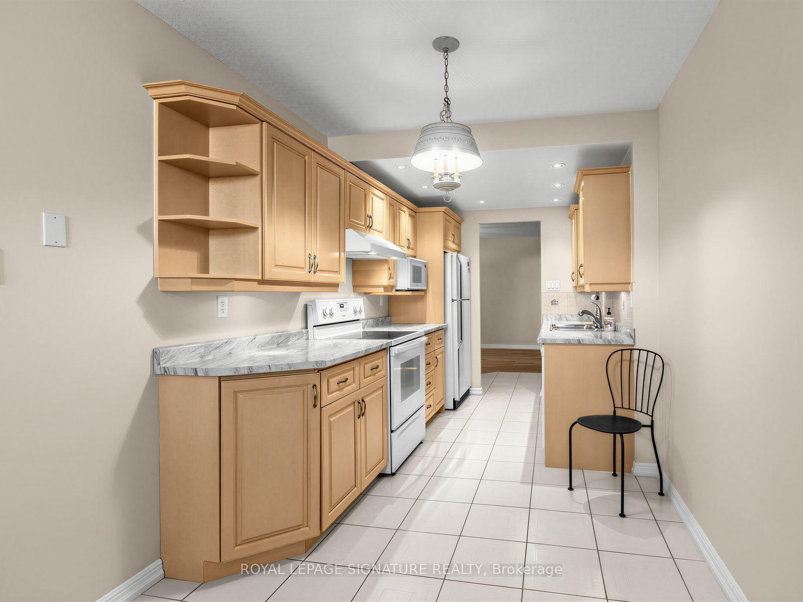 Photo 15 of Unit 1103, 299 Mill Road, Etobicoke, Markland Wood — HOMEH