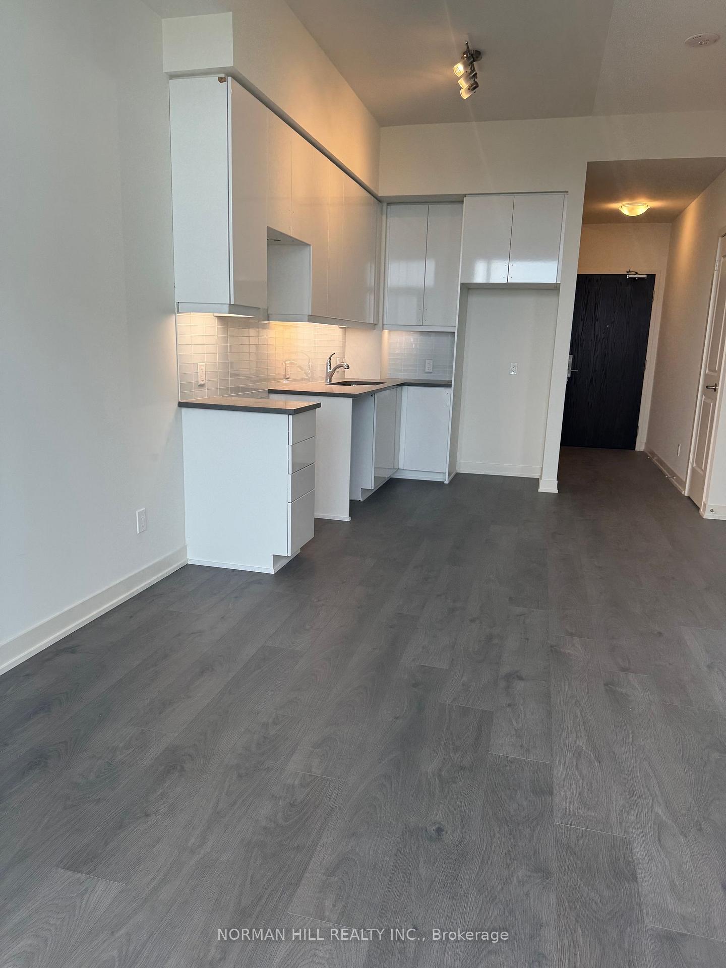 Photo 12 of Unit PH101, 4955 Yonge Street, North York, Willowdale East — HOMEH