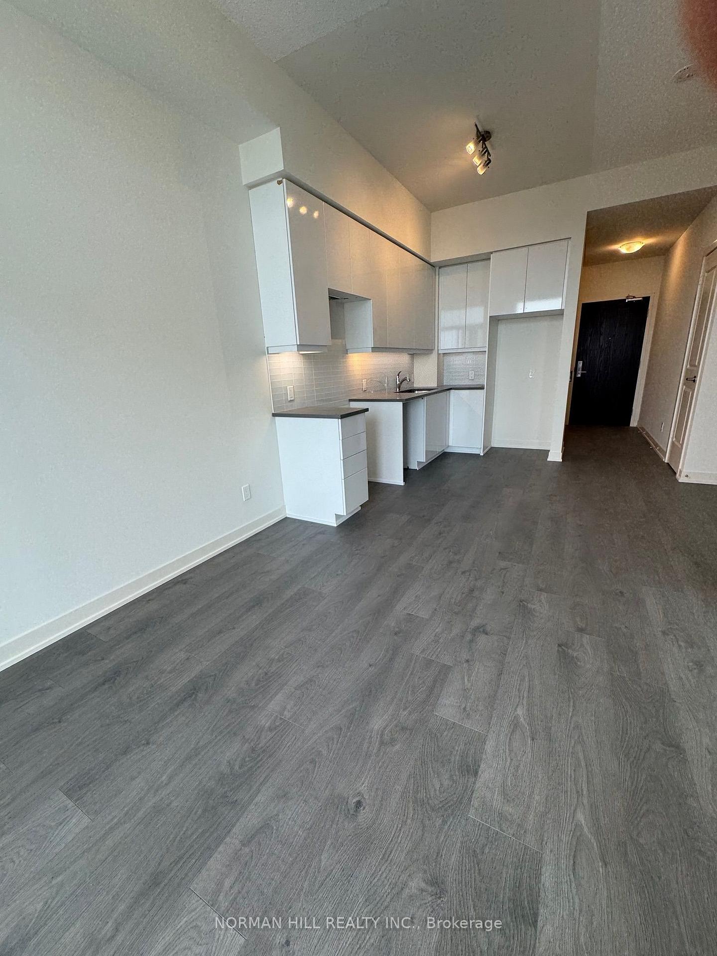 Photo 13 of Unit PH101, 4955 Yonge Street, North York, Willowdale East — HOMEH