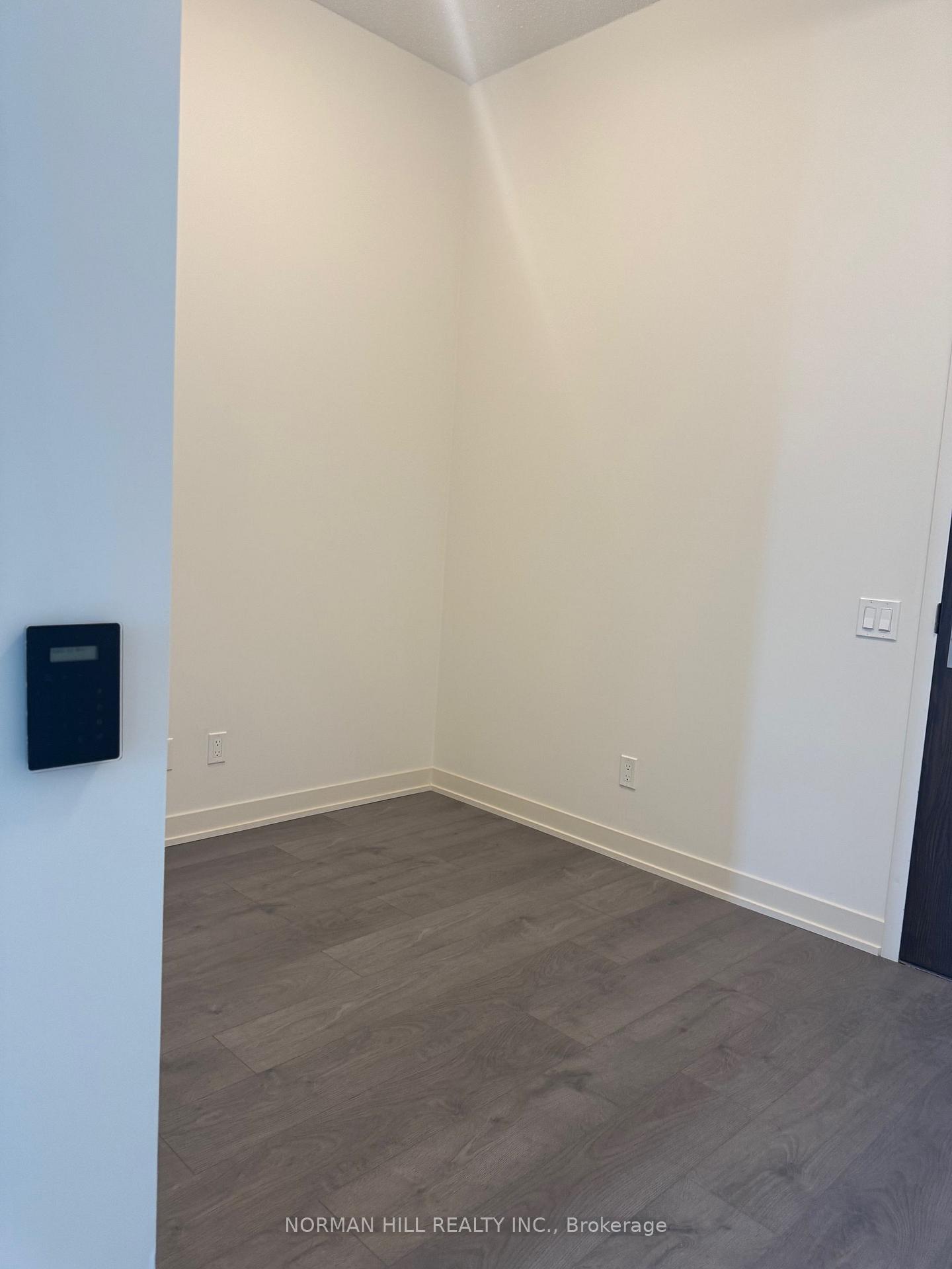 Photo 14 of Unit PH101, 4955 Yonge Street, North York, Willowdale East — HOMEH