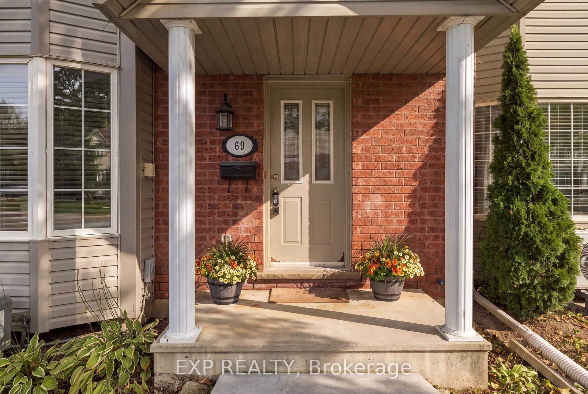 Photo 3 of Unit 69, 235 Saginaw Parkway, Cambridge, Fiddlesticks — HOMEH