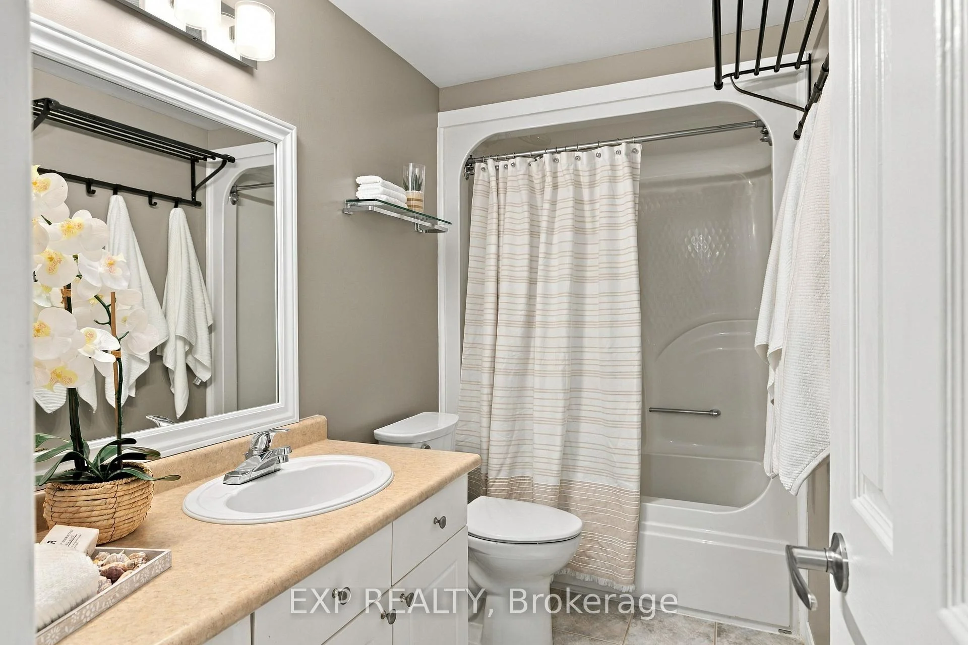Photo 42 of Unit 69, 235 Saginaw Parkway, Cambridge, Fiddlesticks — HOMEH