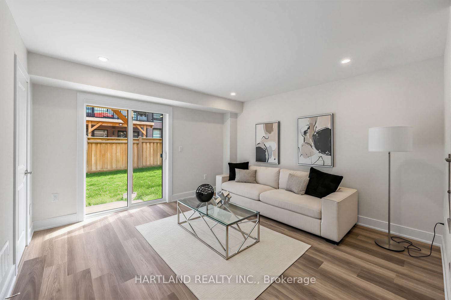 Photo 3 of Unit 405, 1695 Dersan Street, Pickering, Duffin Heights — HOMEH