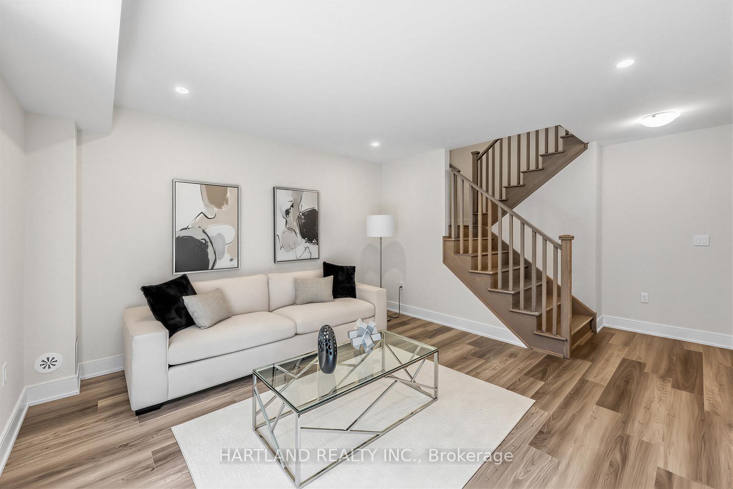 Photo 4 of Unit 405, 1695 Dersan Street, Pickering, Duffin Heights — HOMEH