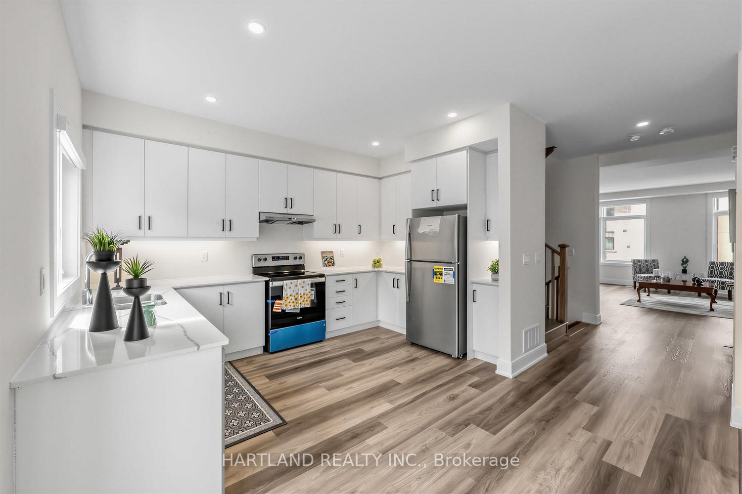 Photo 7 of Unit 405, 1695 Dersan Street, Pickering, Duffin Heights — HOMEH