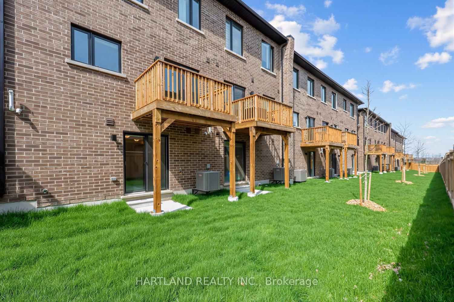 Photo 24 of Unit 405, 1695 Dersan Street, Pickering, Duffin Heights — HOMEH
