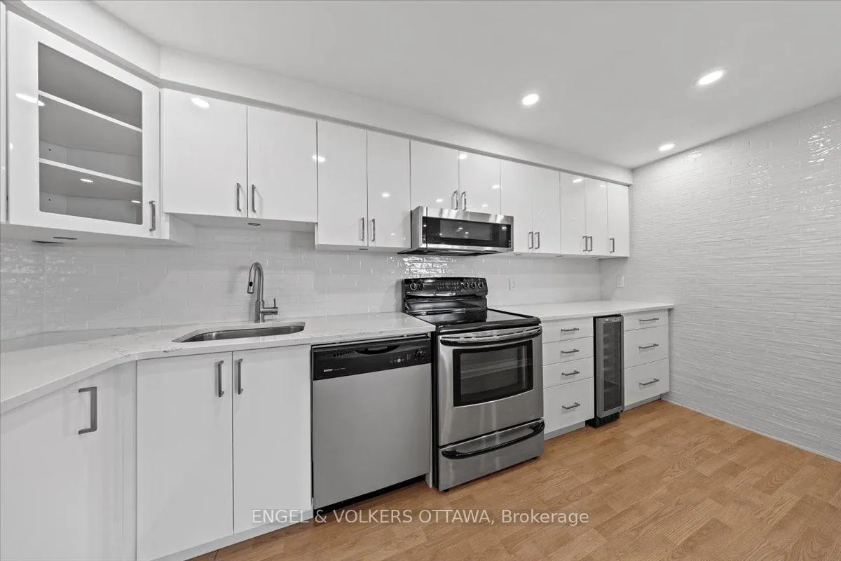 Photo 12 of Unit 2005, 199 Kent Street, Ottawa, Ottawa Centre — HOMEH
