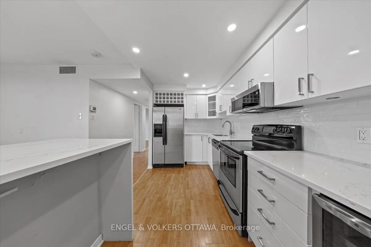 Photo 14 of Unit 2005, 199 Kent Street, Ottawa, Ottawa Centre — HOMEH