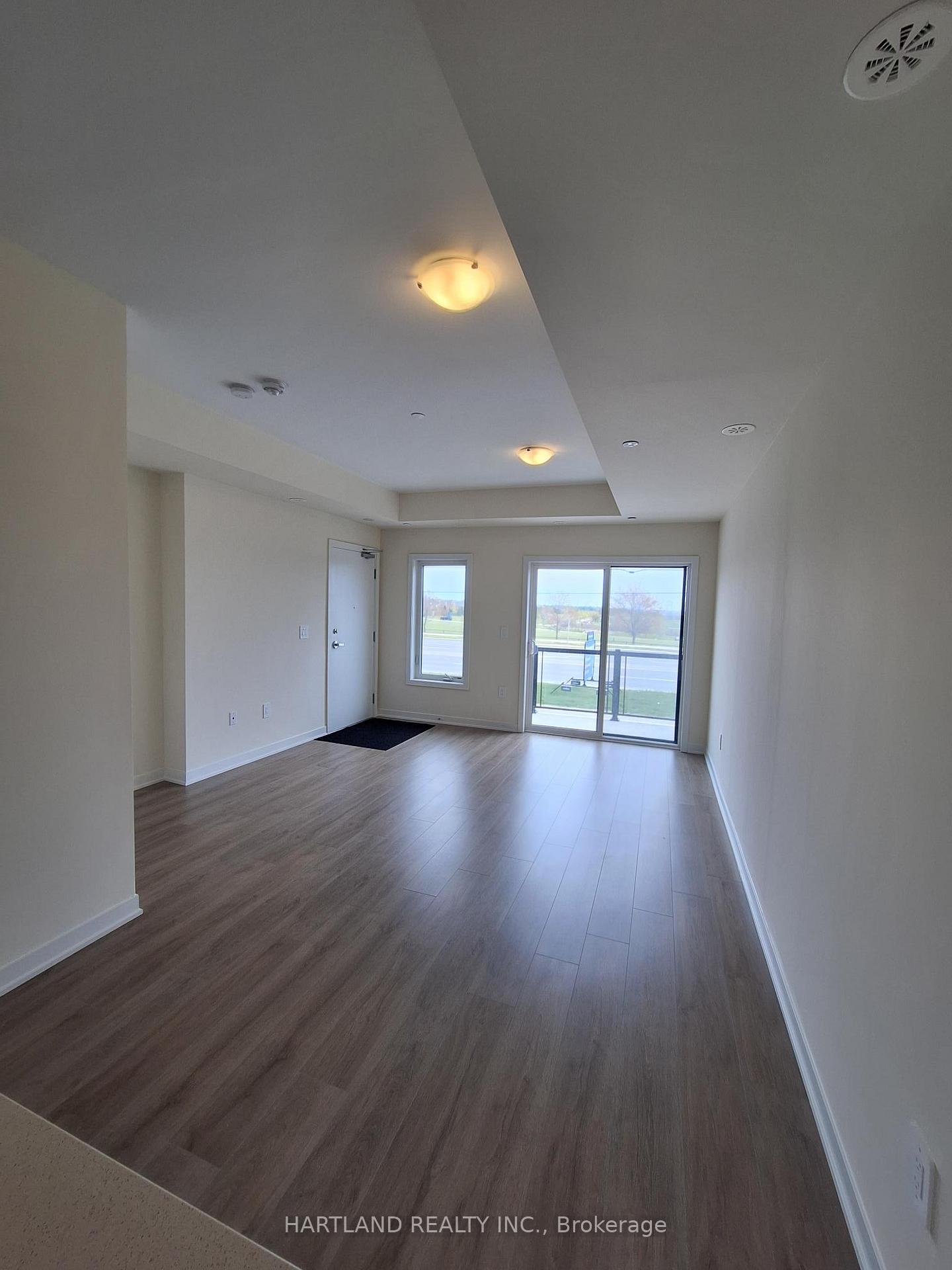 Photo 4 of Unit 304, 1695 Dersan Street, Pickering, Duffin Heights — HOMEH