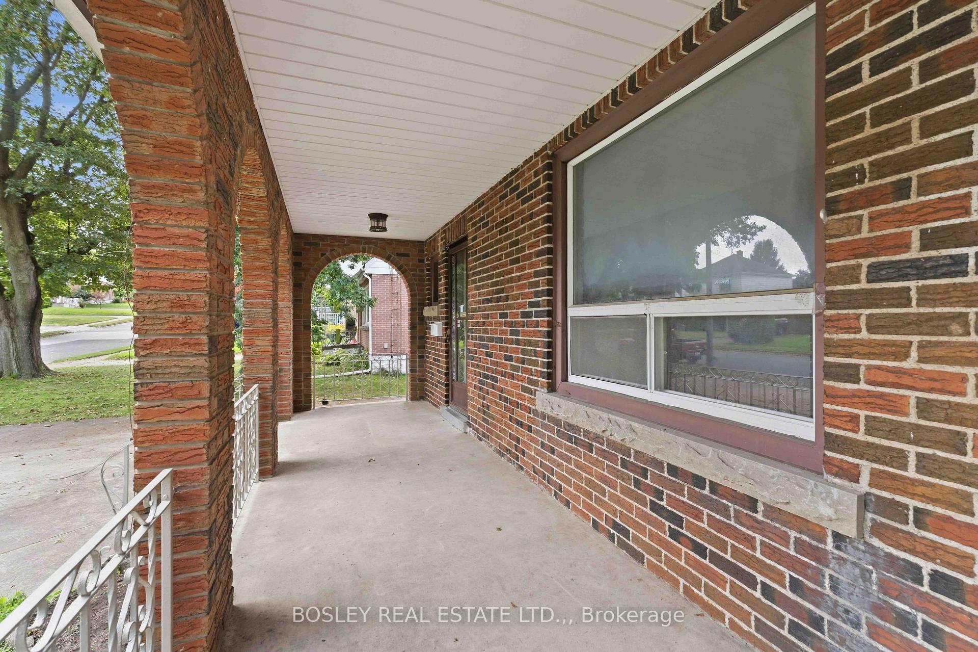 Photo 2 of 5663 Morse Avenue, Niagara Falls, Hospital — HOMEH