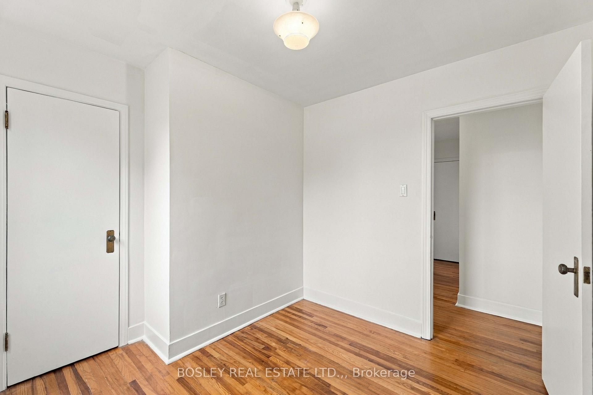 Photo 14 of 5663 Morse Avenue, Niagara Falls, Hospital — HOMEH