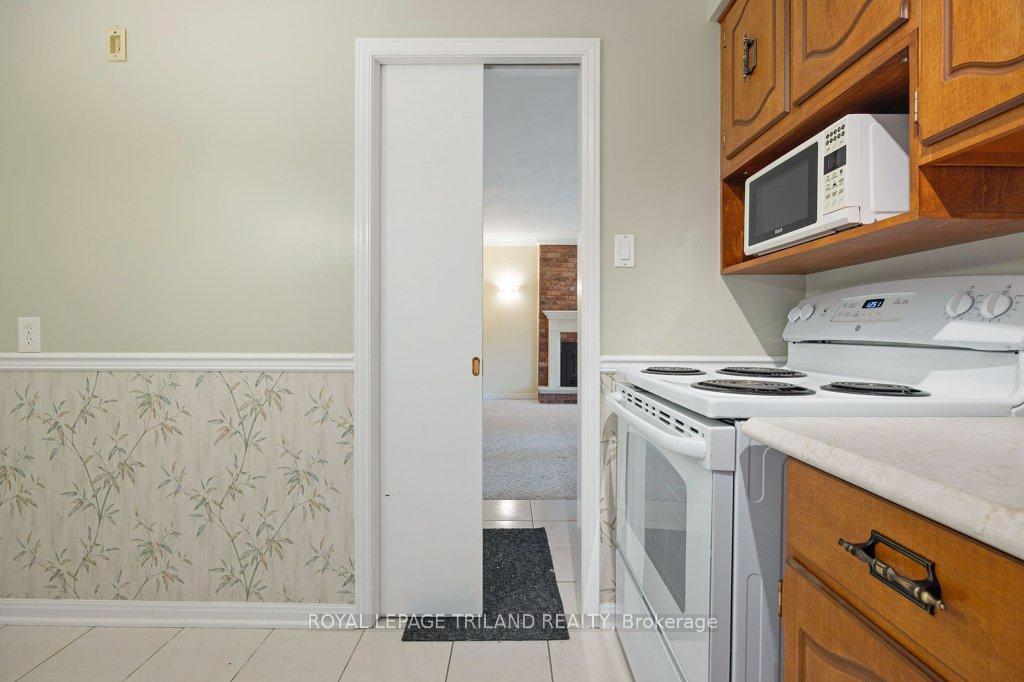 Photo 17 of 44 Spencer Crescent, London, North G — HOMEH