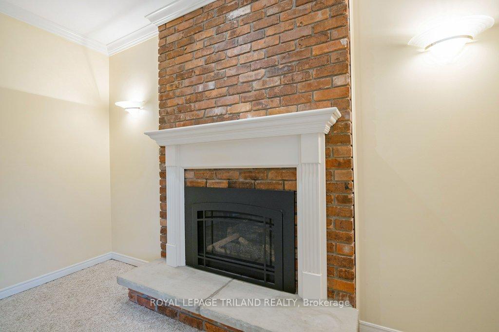 Photo 20 of 44 Spencer Crescent, London, North G — HOMEH