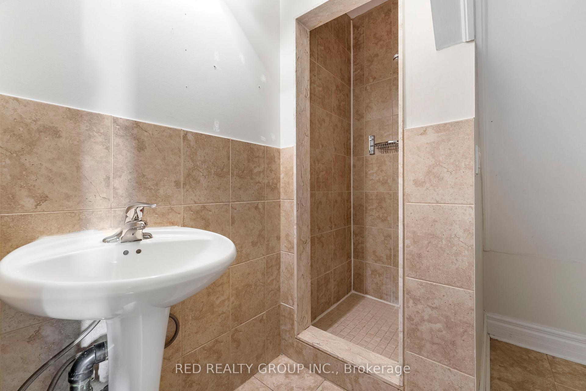 Photo 5 of 89 Beatrice Street, Toronto, Trinity-Bellwoods — HOMEH