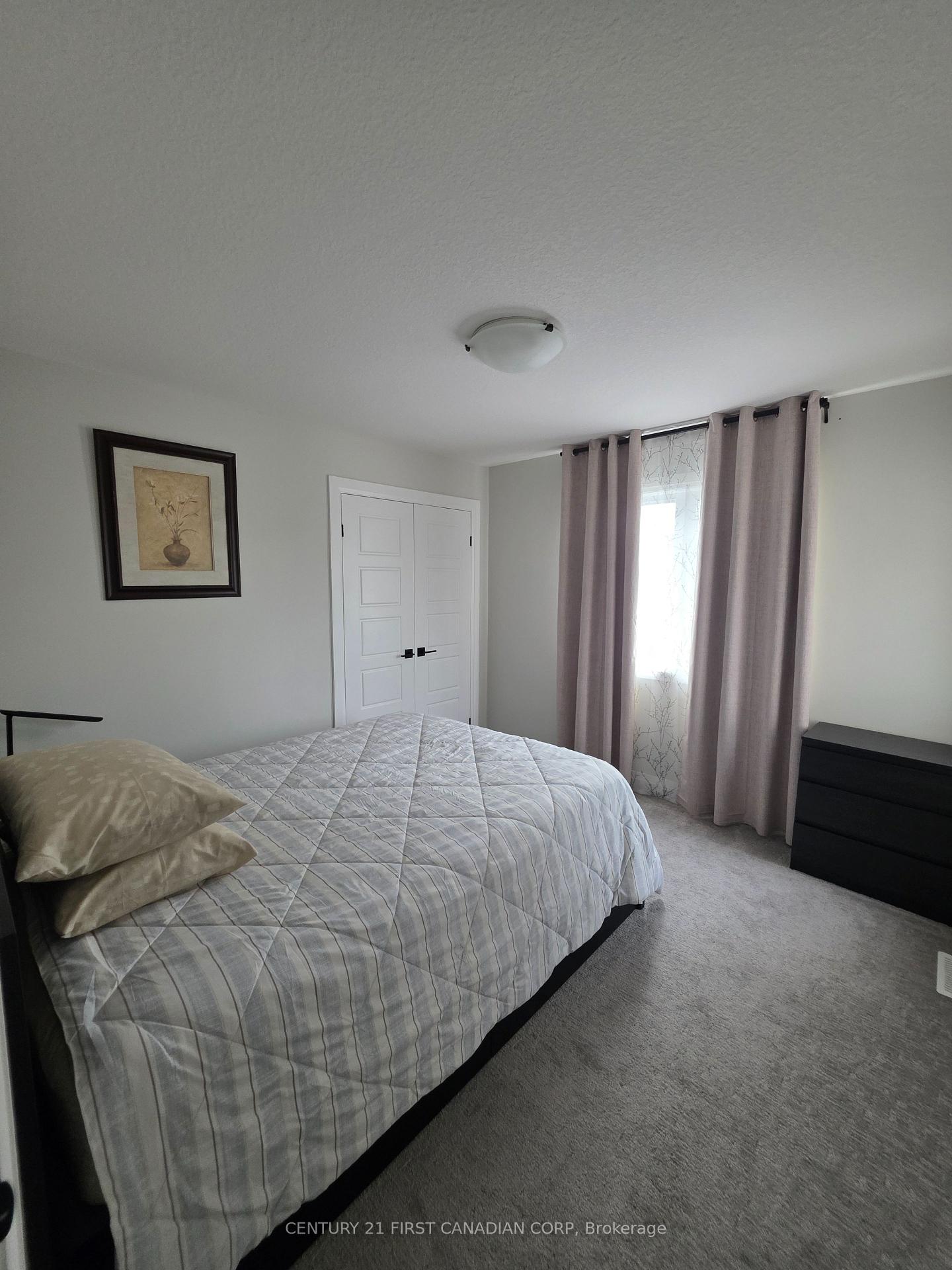 Photo 18 of 4 McNeil Street, Strathroy-Caradoc, Mount Brydges — HOMEH