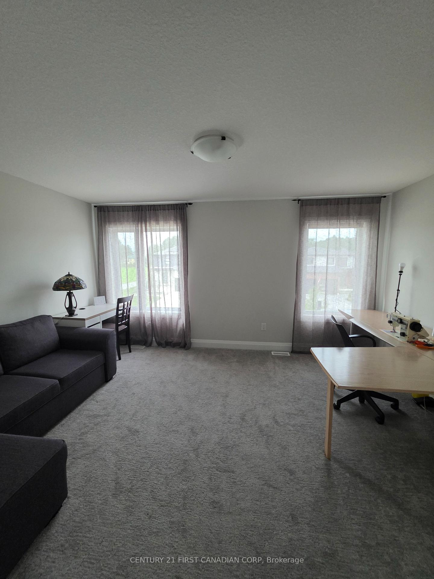 Photo 19 of 4 McNeil Street, Strathroy-Caradoc, Mount Brydges — HOMEH