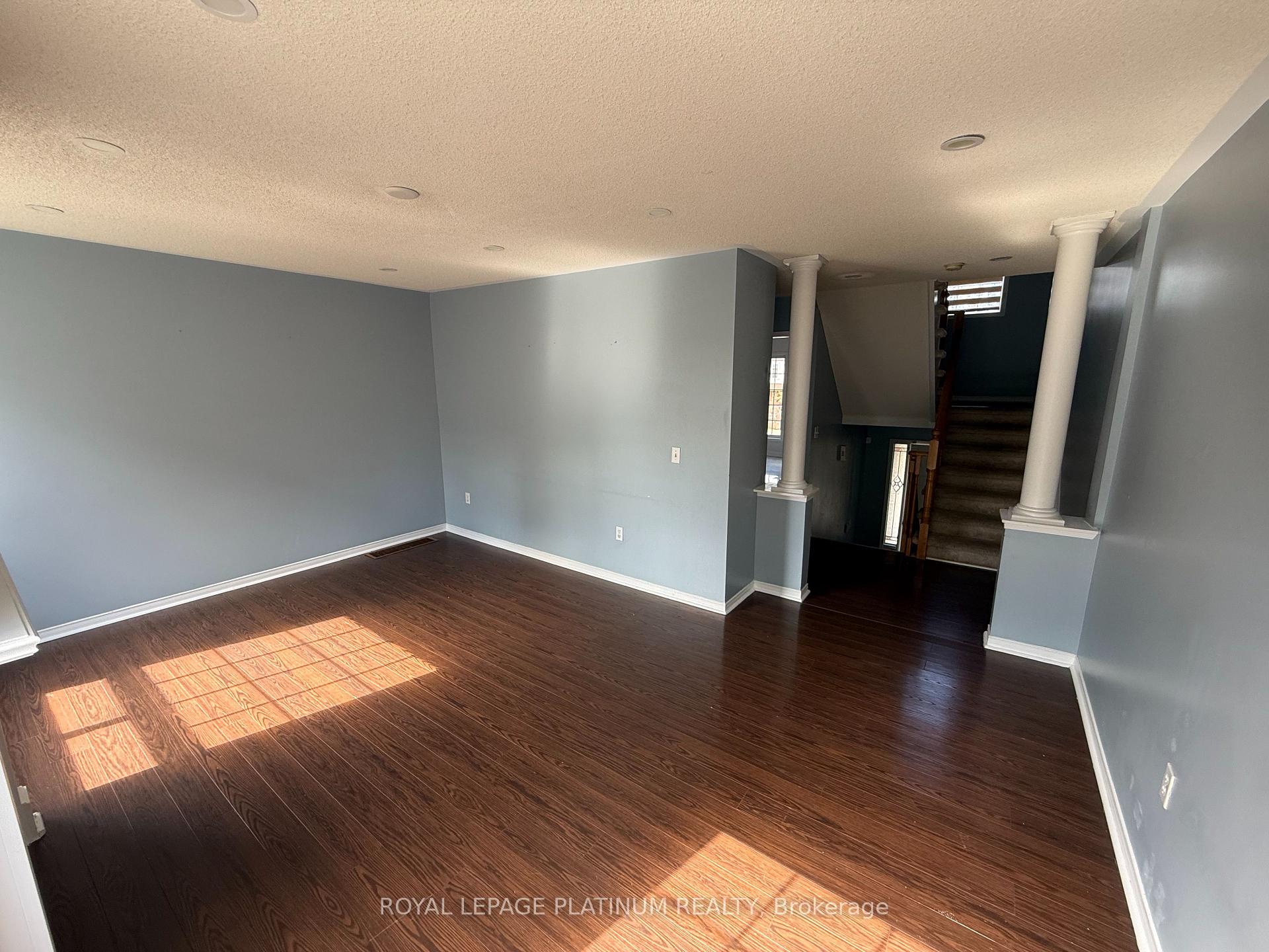 Photo 3 of Unit 29, 9800 Mclaughlin Road, Brampton, Fletcher's Creek Village — HOMEH