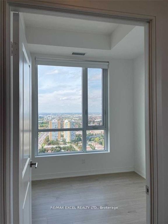 Photo 5 of Unit Lph01, 8 Nahani Way, Mississauga, Hurontario — HOMEH