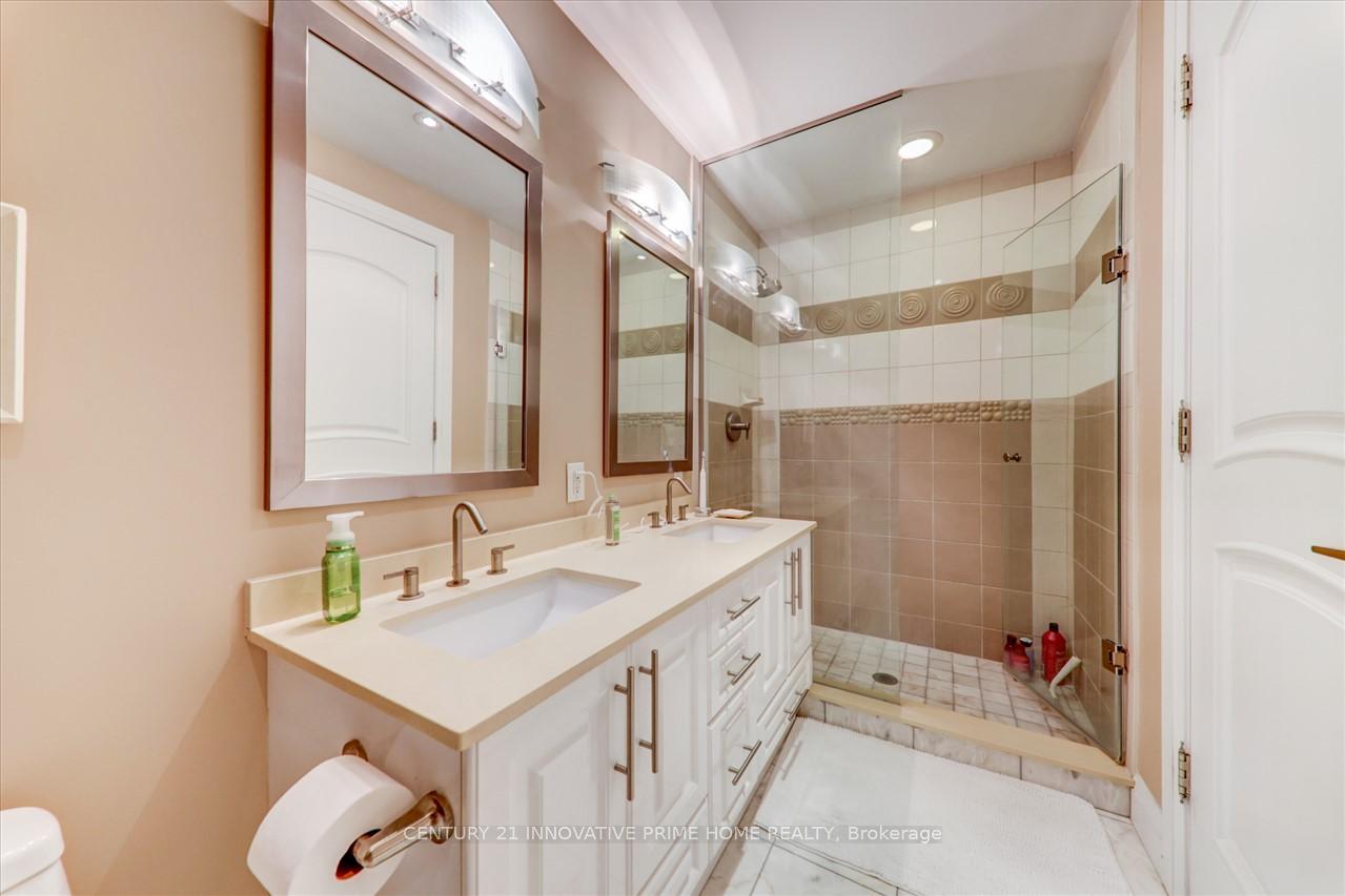 Photo 13 of Unit 4804, 16 Harbour Street, Toronto, Waterfront Communities — HOMEH