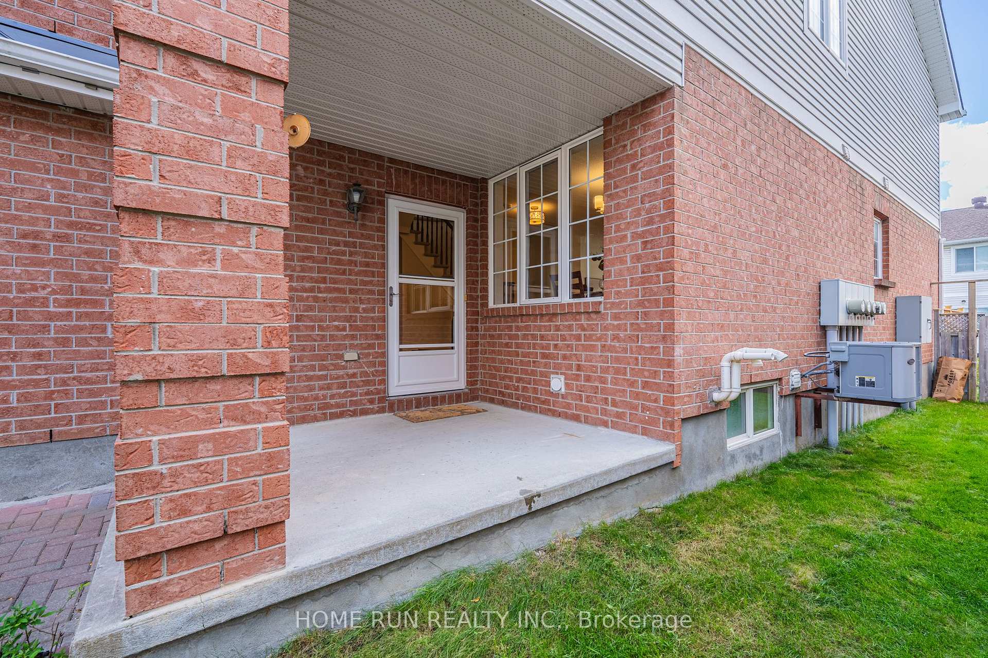 Photo 6 of 12 Angus Drive, Ottawa, Kanata - Katimavik — HOMEH