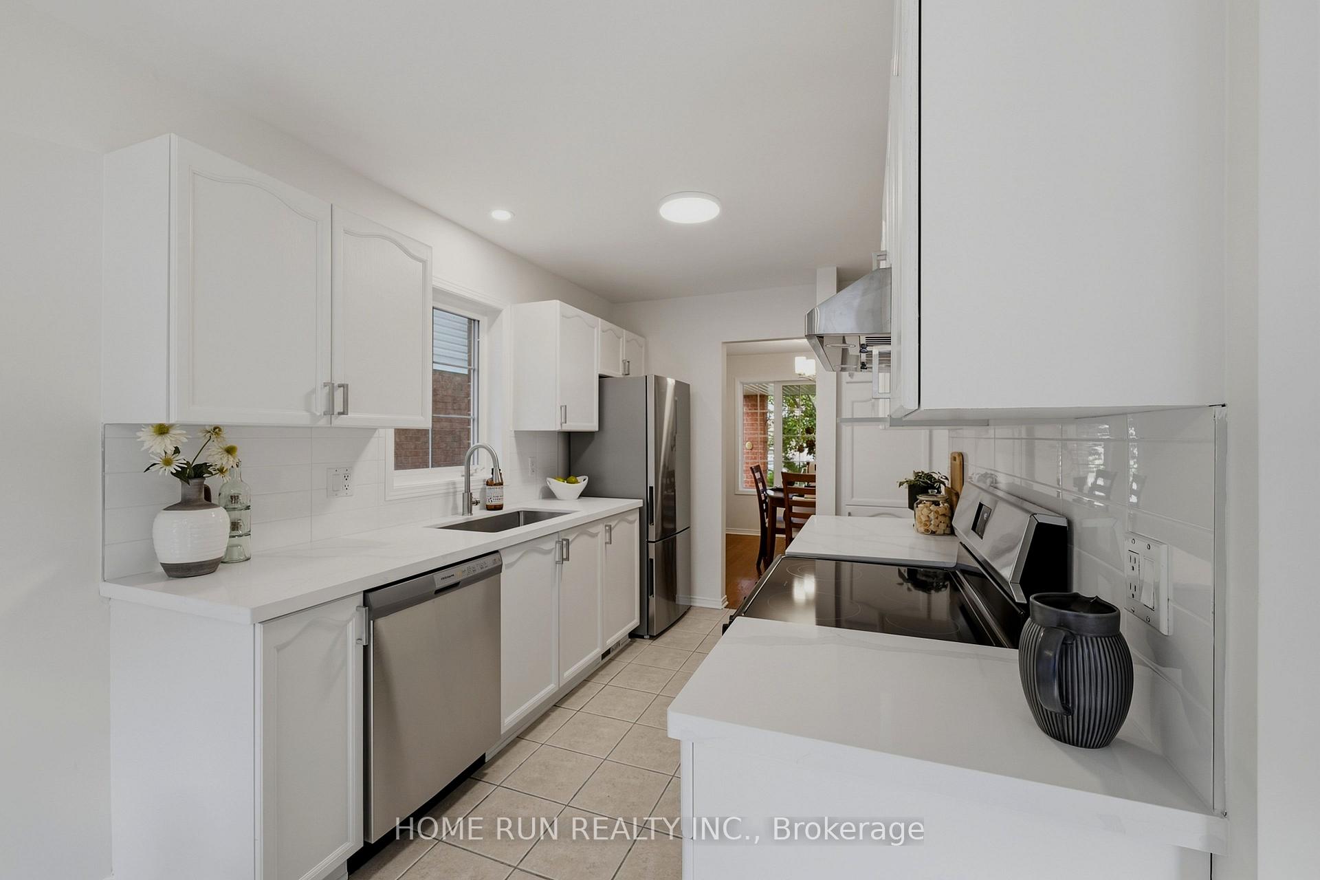 Photo 19 of 12 Angus Drive, Ottawa, Kanata - Katimavik — HOMEH