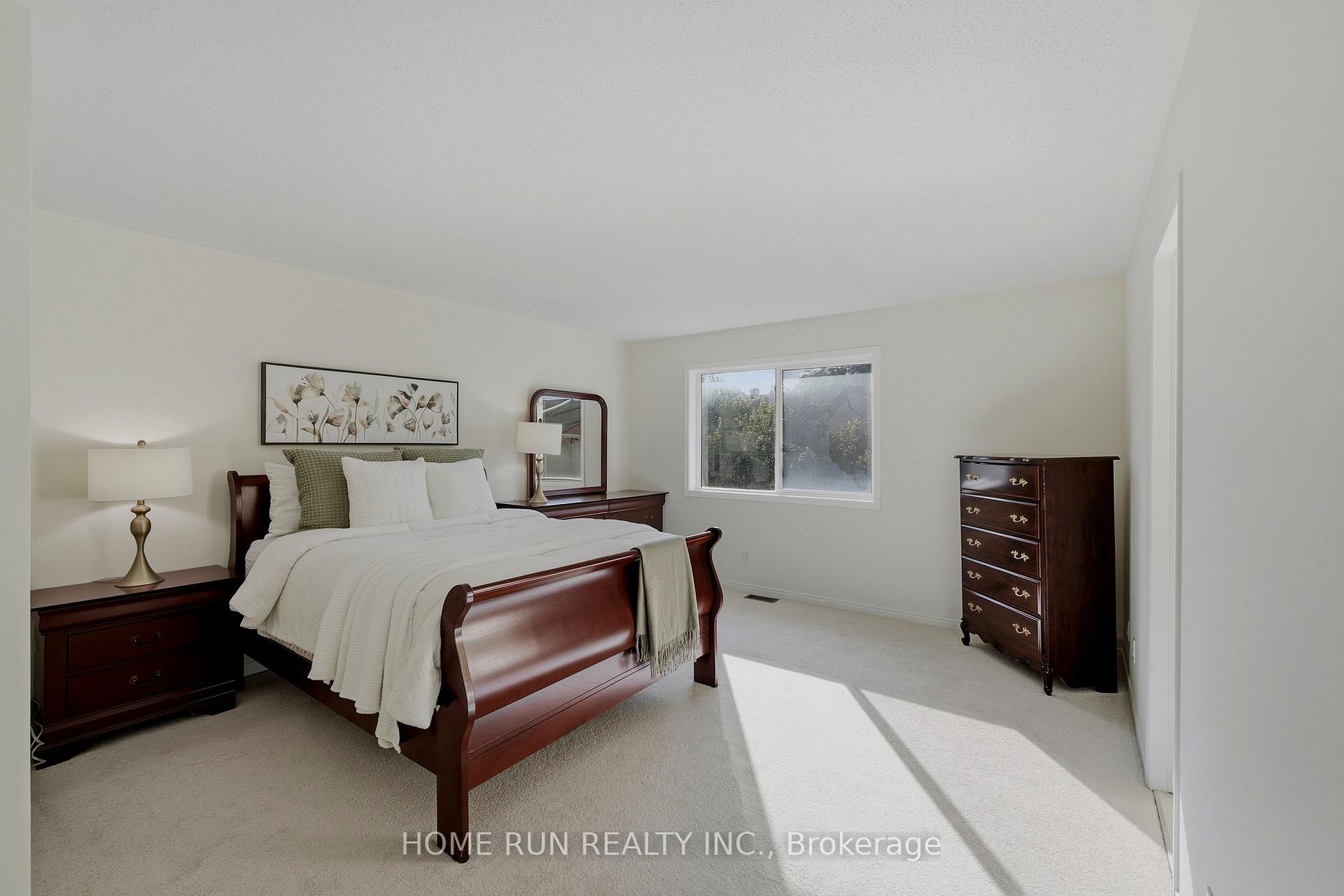 Photo 33 of 12 Angus Drive, Ottawa, Kanata - Katimavik — HOMEH