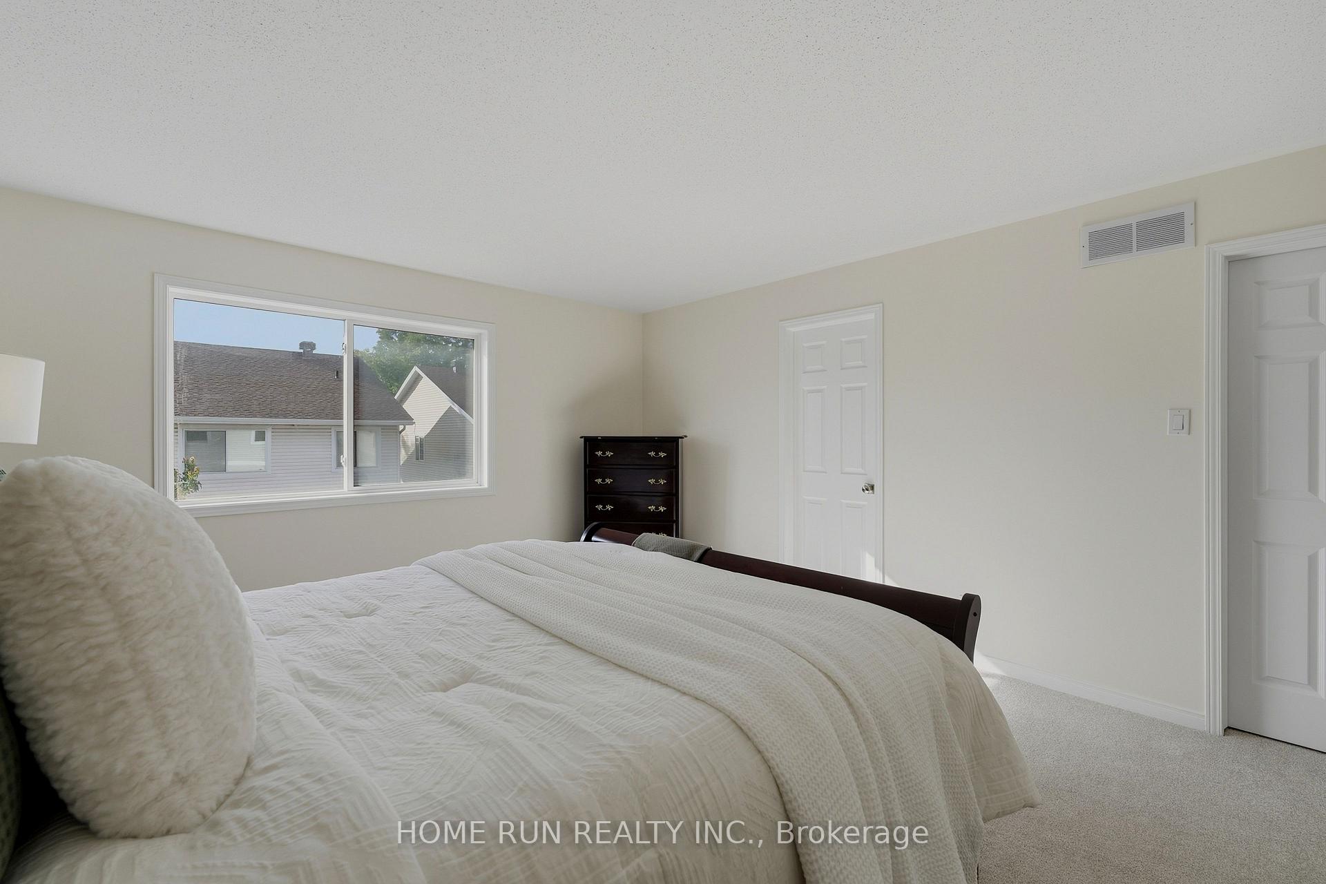 Photo 34 of 12 Angus Drive, Ottawa, Kanata - Katimavik — HOMEH