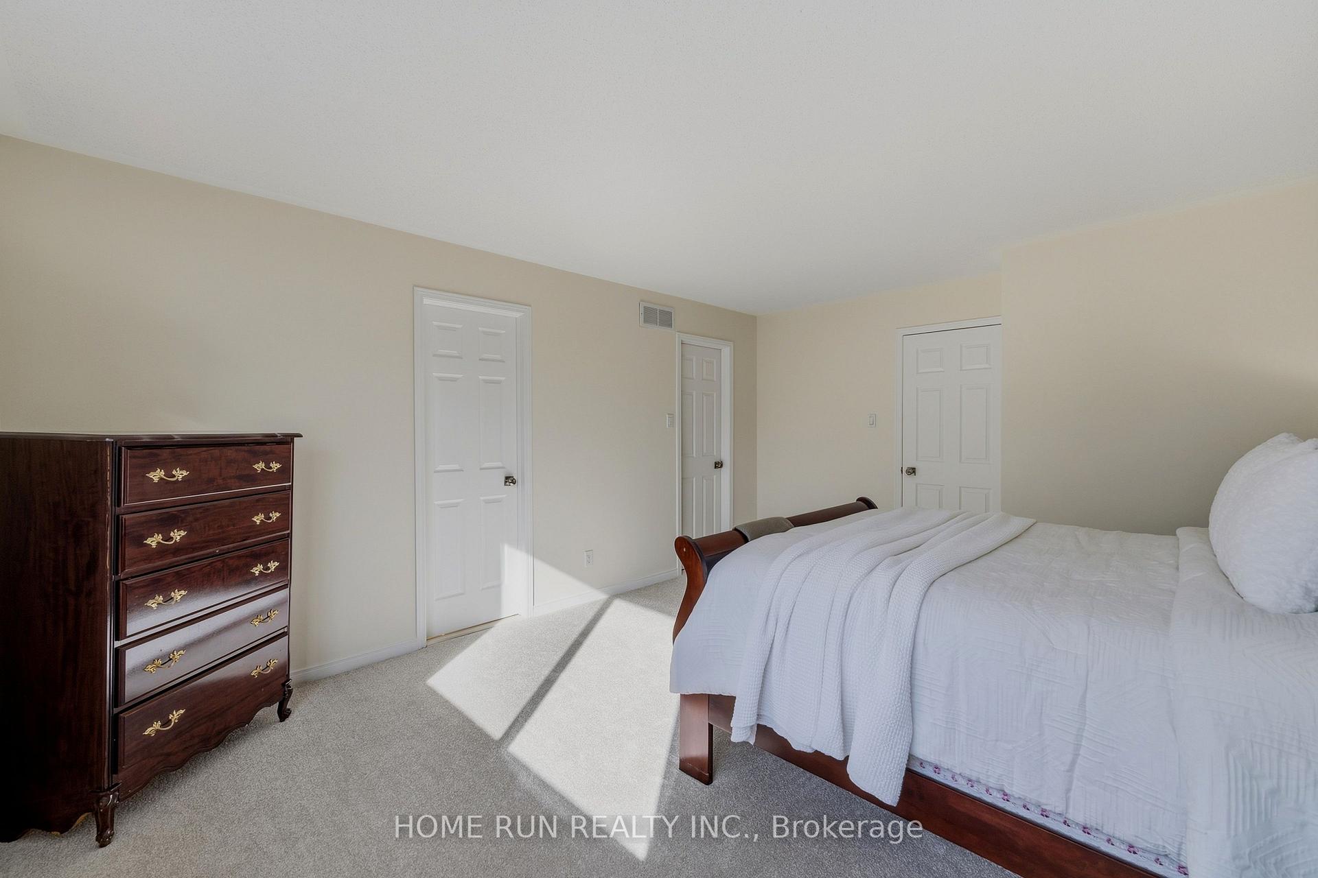 Photo 35 of 12 Angus Drive, Ottawa, Kanata - Katimavik — HOMEH