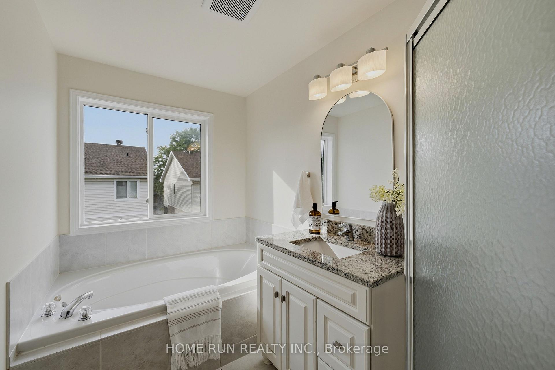 Photo 36 of 12 Angus Drive, Ottawa, Kanata - Katimavik — HOMEH