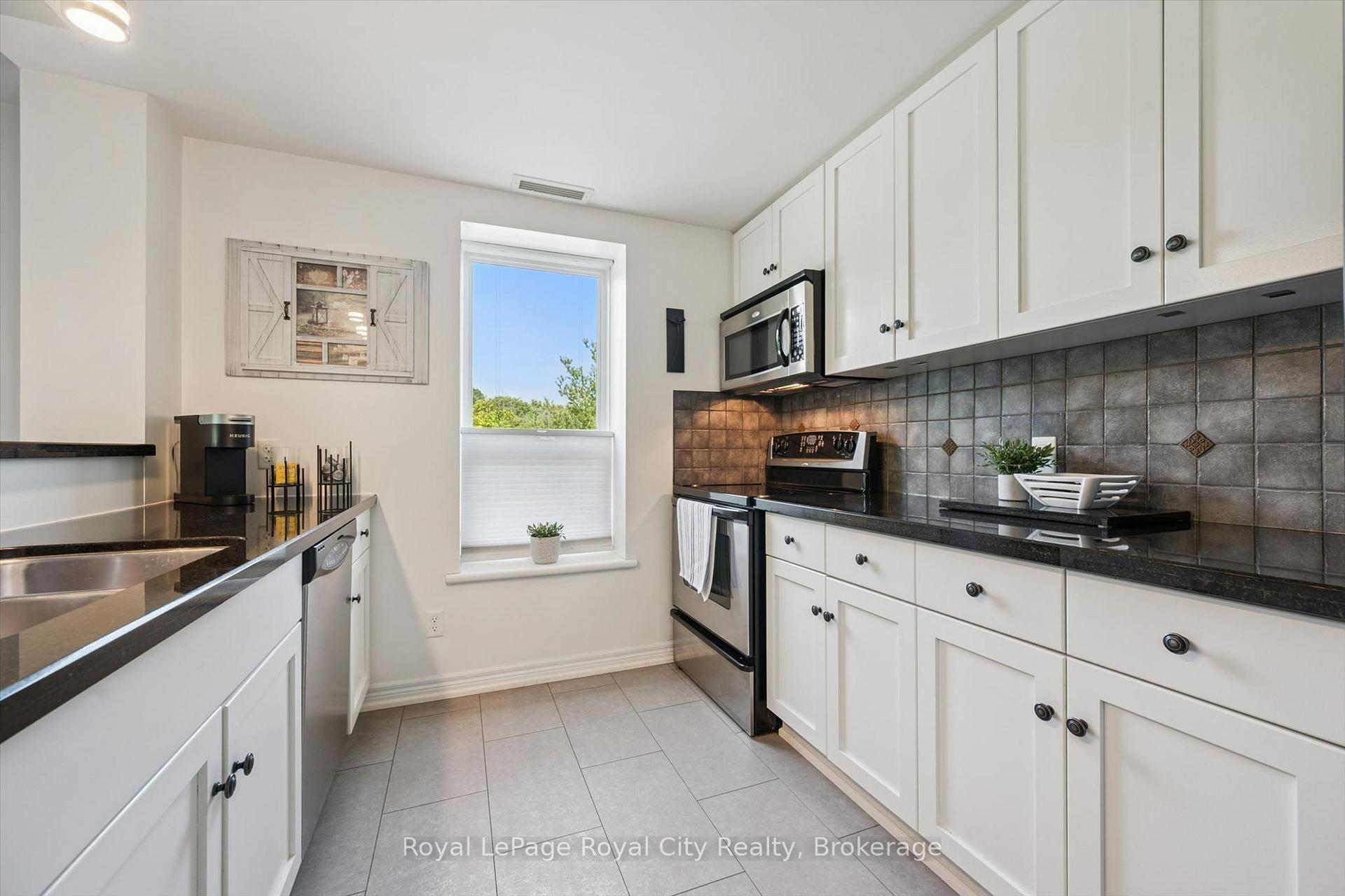 Photo 10 of Unit 101, 901 Paisley Drive, Guelph, Willow West/Sugarbush/West Acres — HOMEH