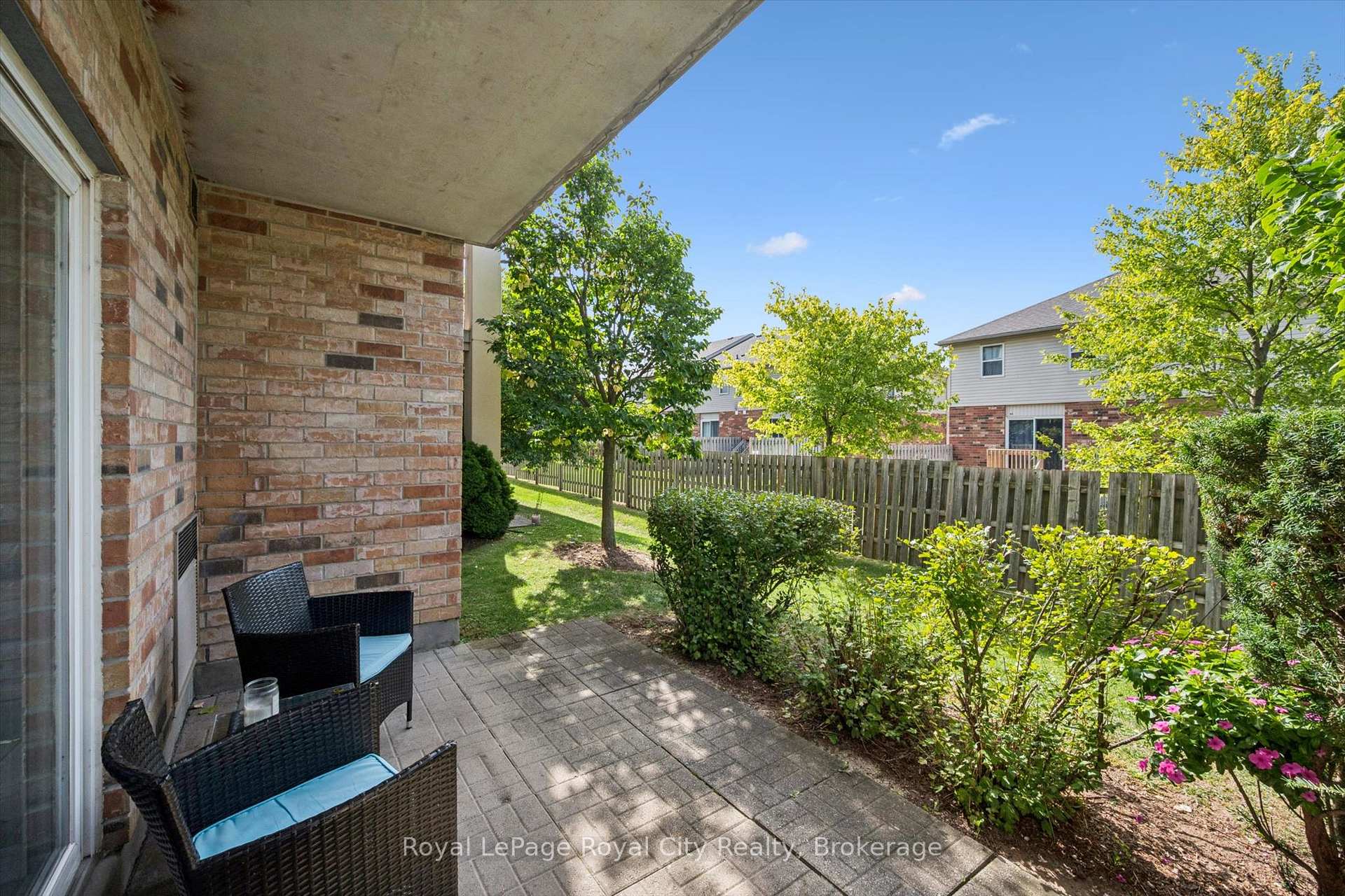 Photo 18 of Unit 101, 901 Paisley Drive, Guelph, Willow West/Sugarbush/West Acres — HOMEH