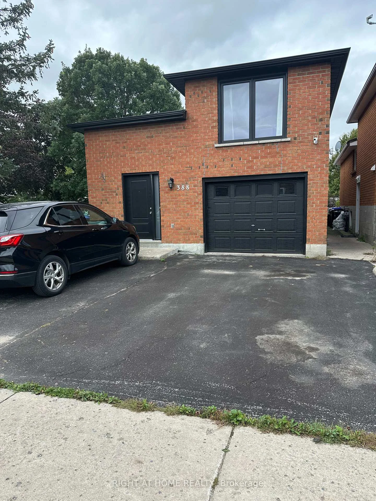 Photo of Unit Basement, 388 Parkwood Avenue