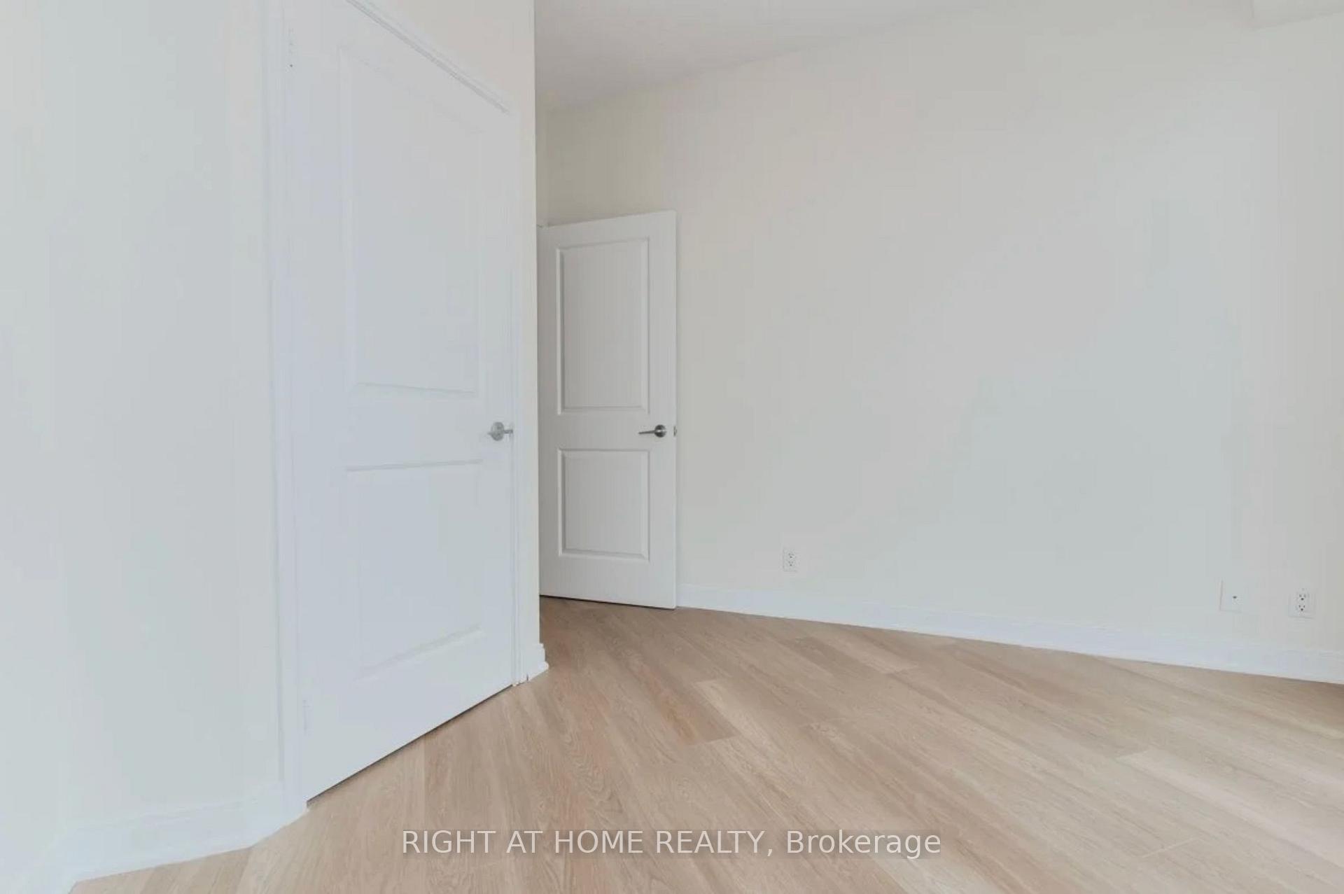 Photo 12 of Unit 2010, 70 Absolute Avenue, Mississauga, City Centre — HOMEH