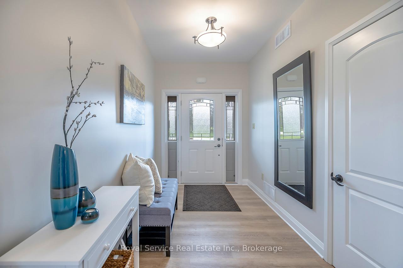 Photo 5 of 709 Carveth Drive, Cavan Monaghan, Cavan Twp — HOMEH