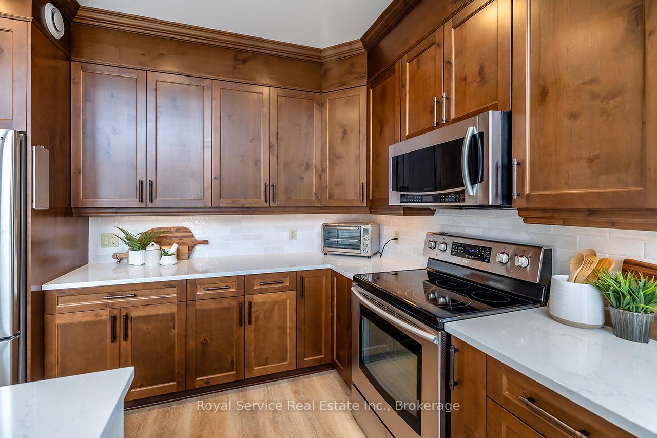 Photo 10 of 709 Carveth Drive, Cavan Monaghan, Cavan Twp — HOMEH