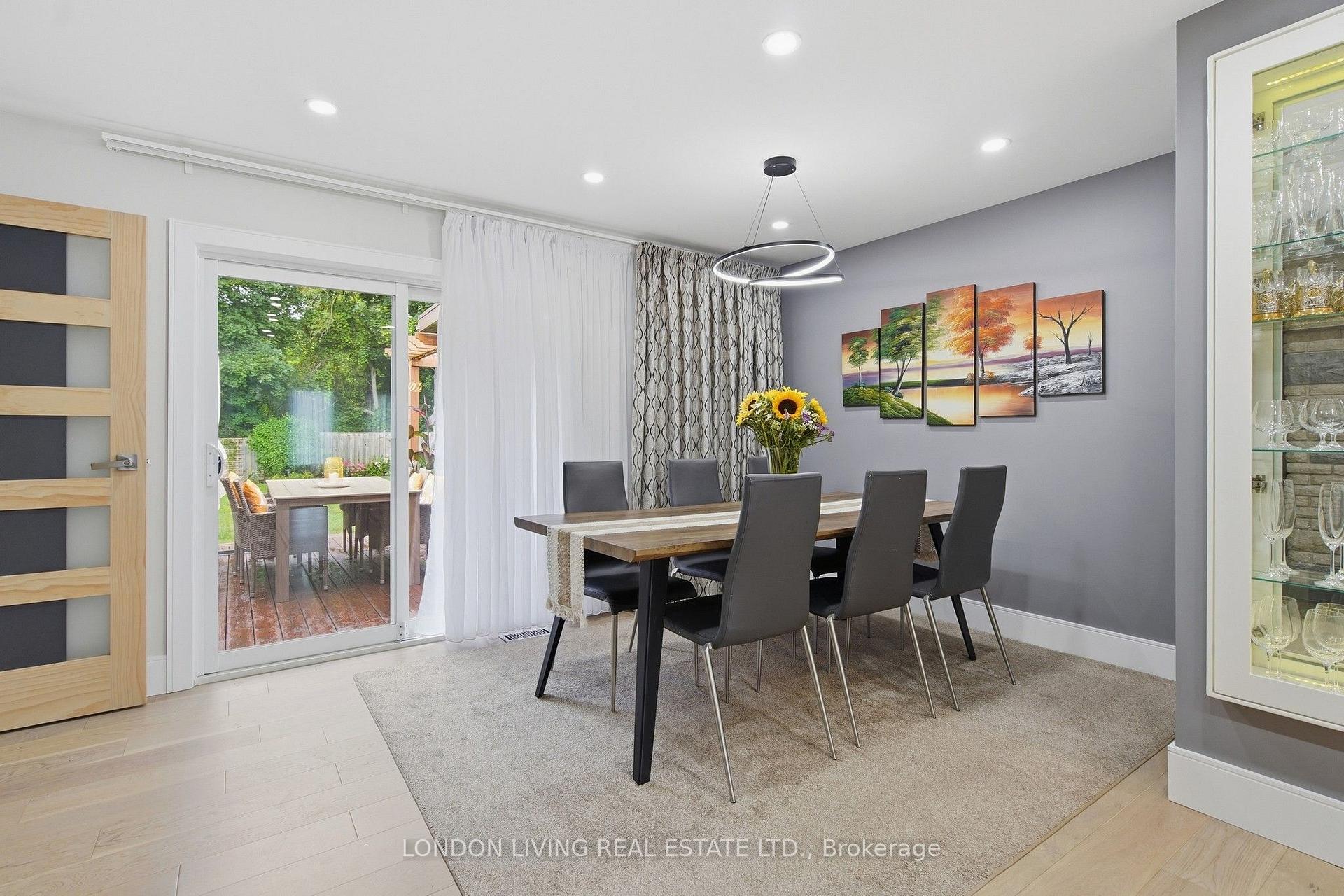Photo 14 of 470 Coombs Avenue, London, North K — HOMEH