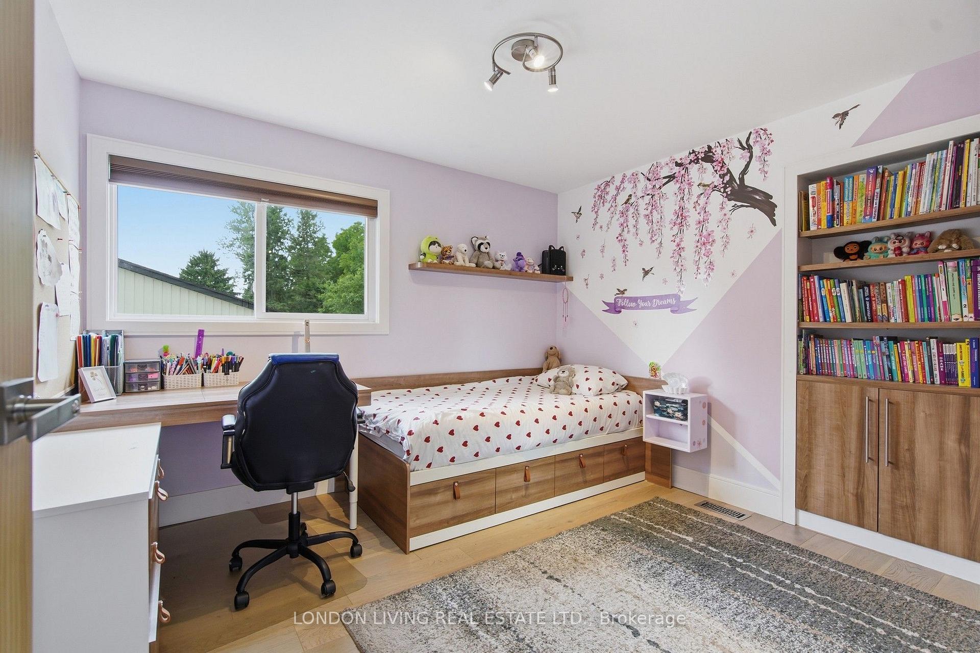 Photo 20 of 470 Coombs Avenue, London, North K — HOMEH
