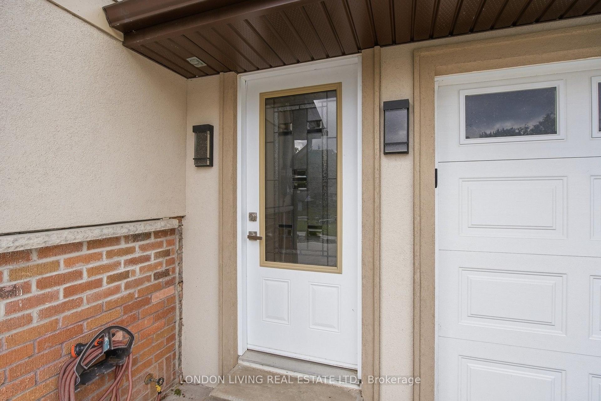 Photo 34 of 470 Coombs Avenue, London, North K — HOMEH