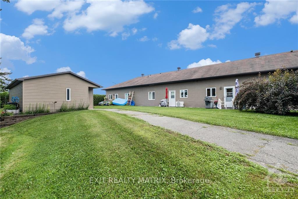 Photo 7 of 38-40 Queen Street, North Stormont, North Stormont (Finch) Twp — HOMEH